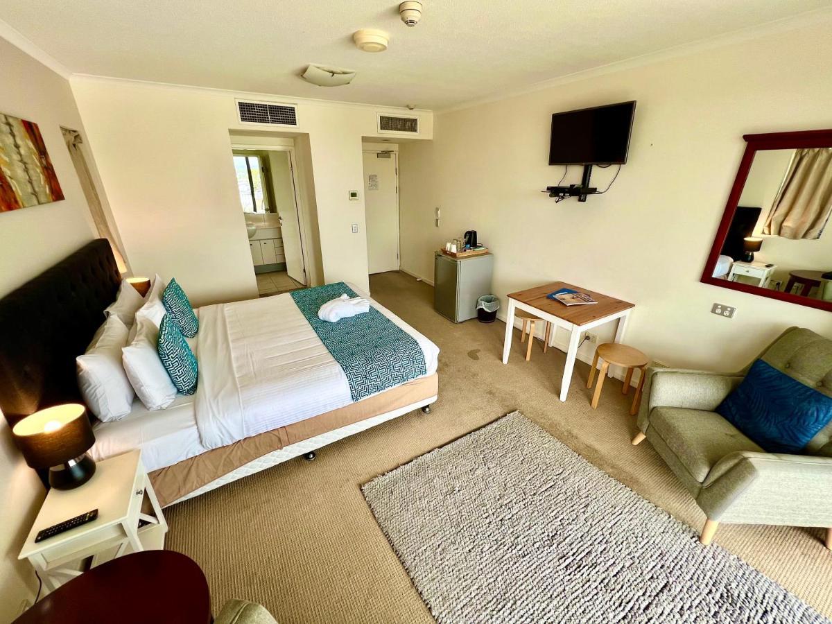 Ocean Views Resort Caloundra Exterior photo