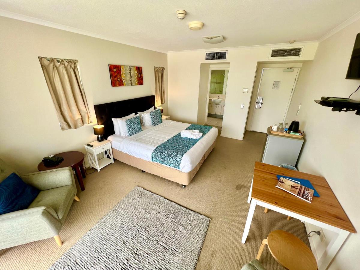 Ocean Views Resort Caloundra Exterior photo