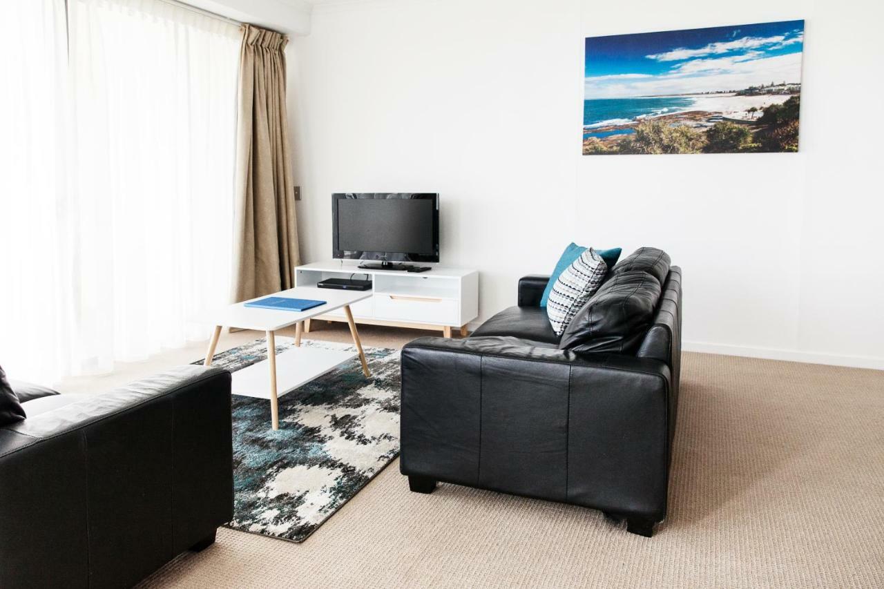 Ocean Views Resort Caloundra Exterior photo